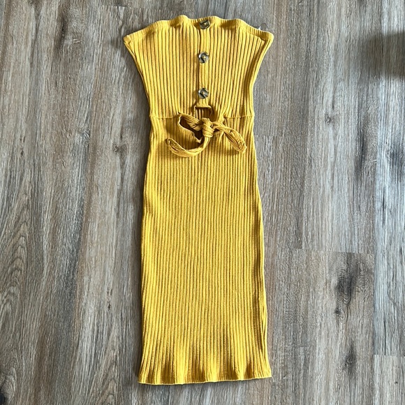 SOLD Heart Hips Gold Cut Out Ribbed Strapless Dress Size Small - Picture 1 of 6